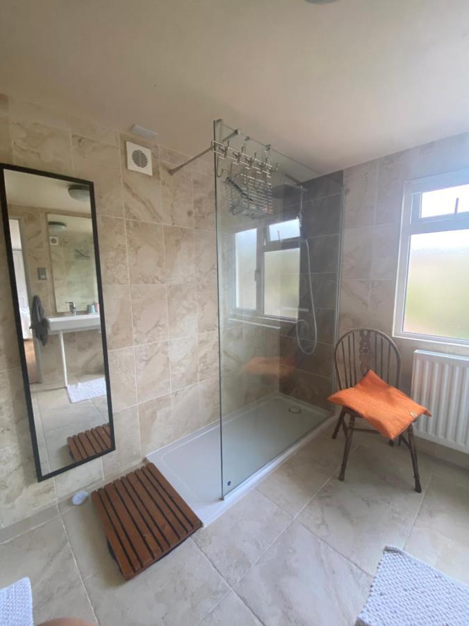 ווינצ'קומב Zen Cottage, Cheltenham מראה חיצוני תמונה